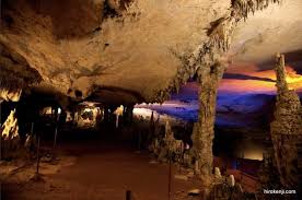ラオスのタム・コンロー洞窟
